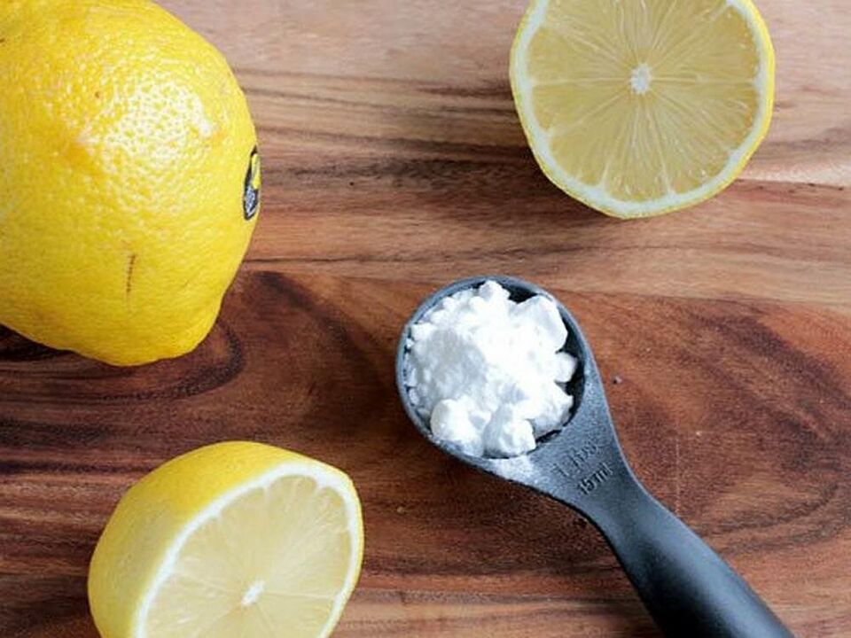 citron a soda na plíseň nehtů